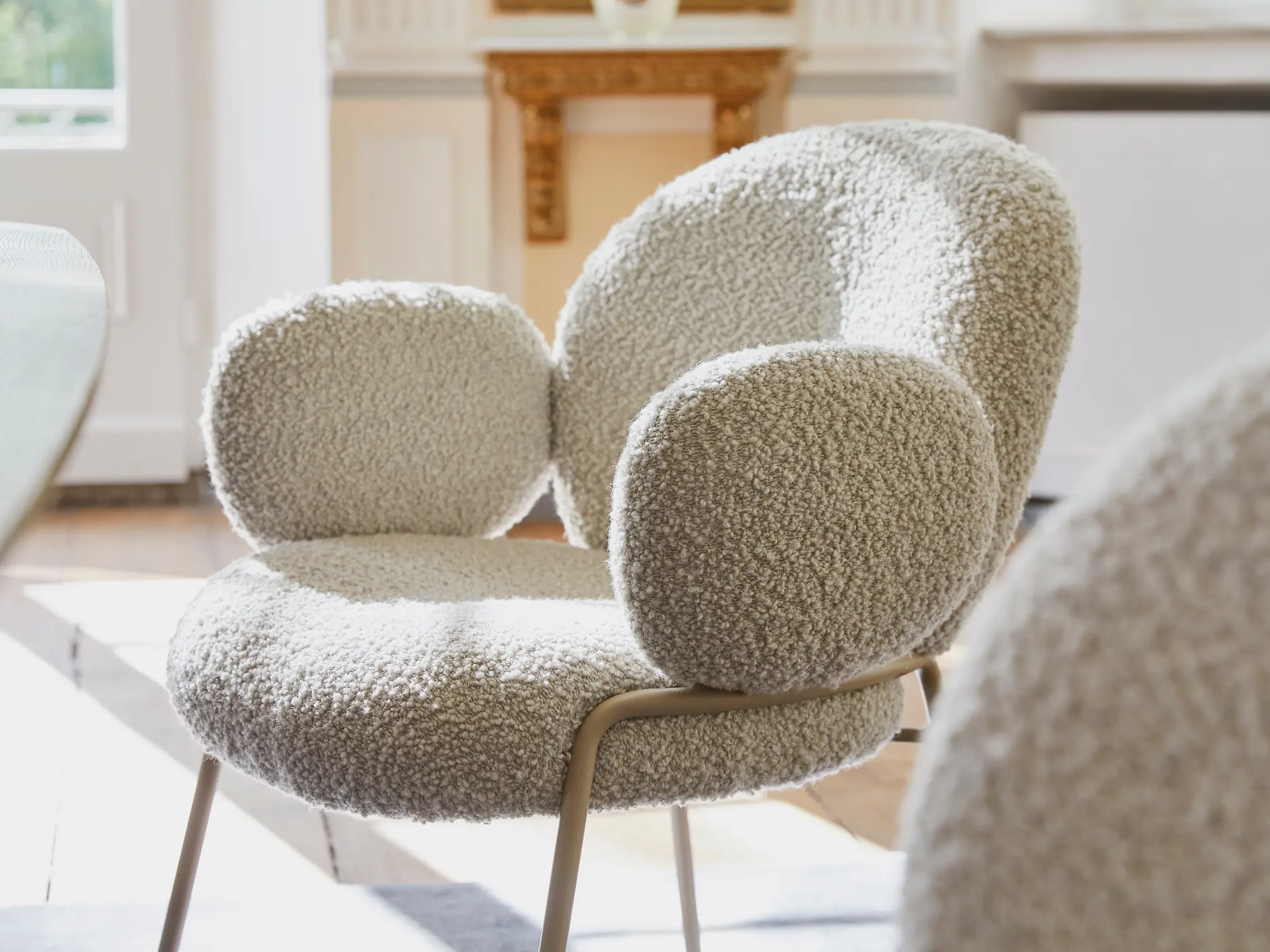 Nana armchair landscape