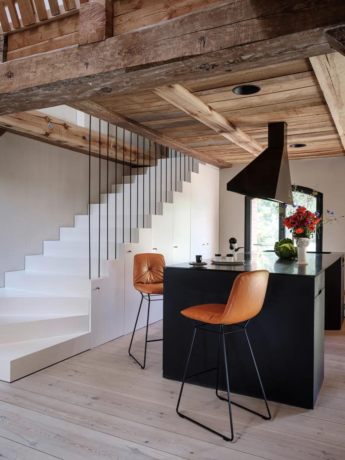 Leya bar chair